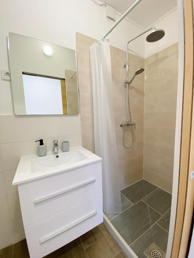 New Stylish & Modern Studio Apart - With Sea View Lägenhet Pula Exteriör bild