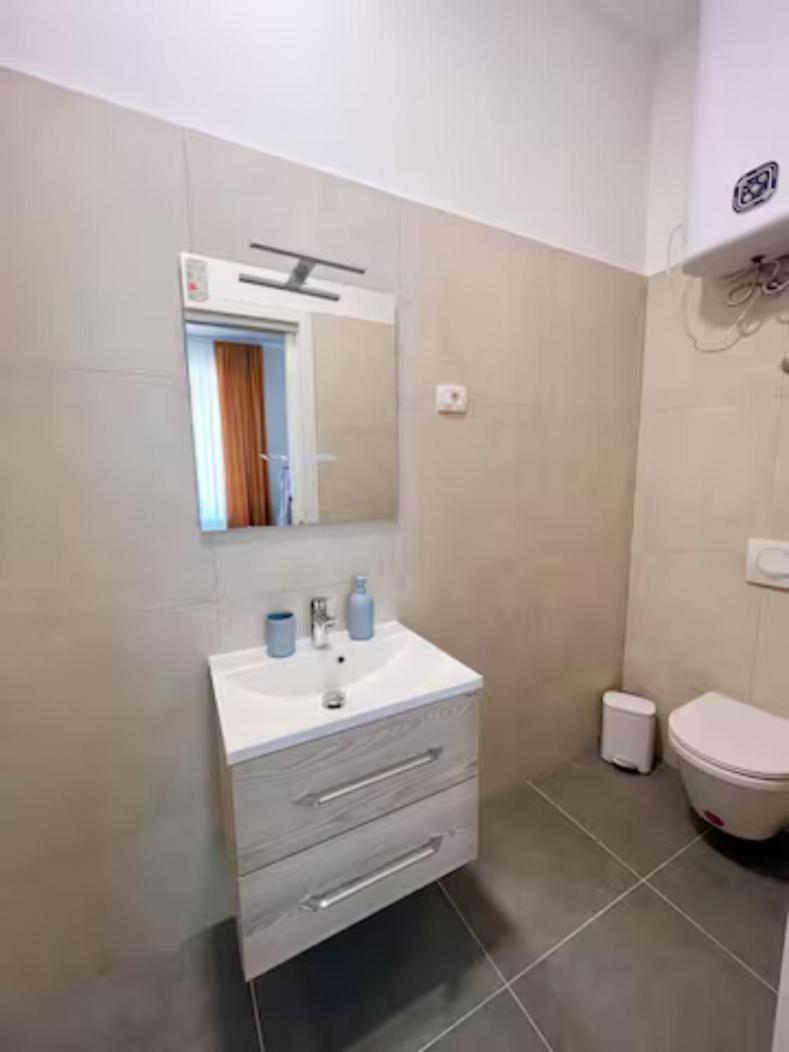 New Stylish & Modern Studio Apart - With Sea View Lägenhet Pula Exteriör bild